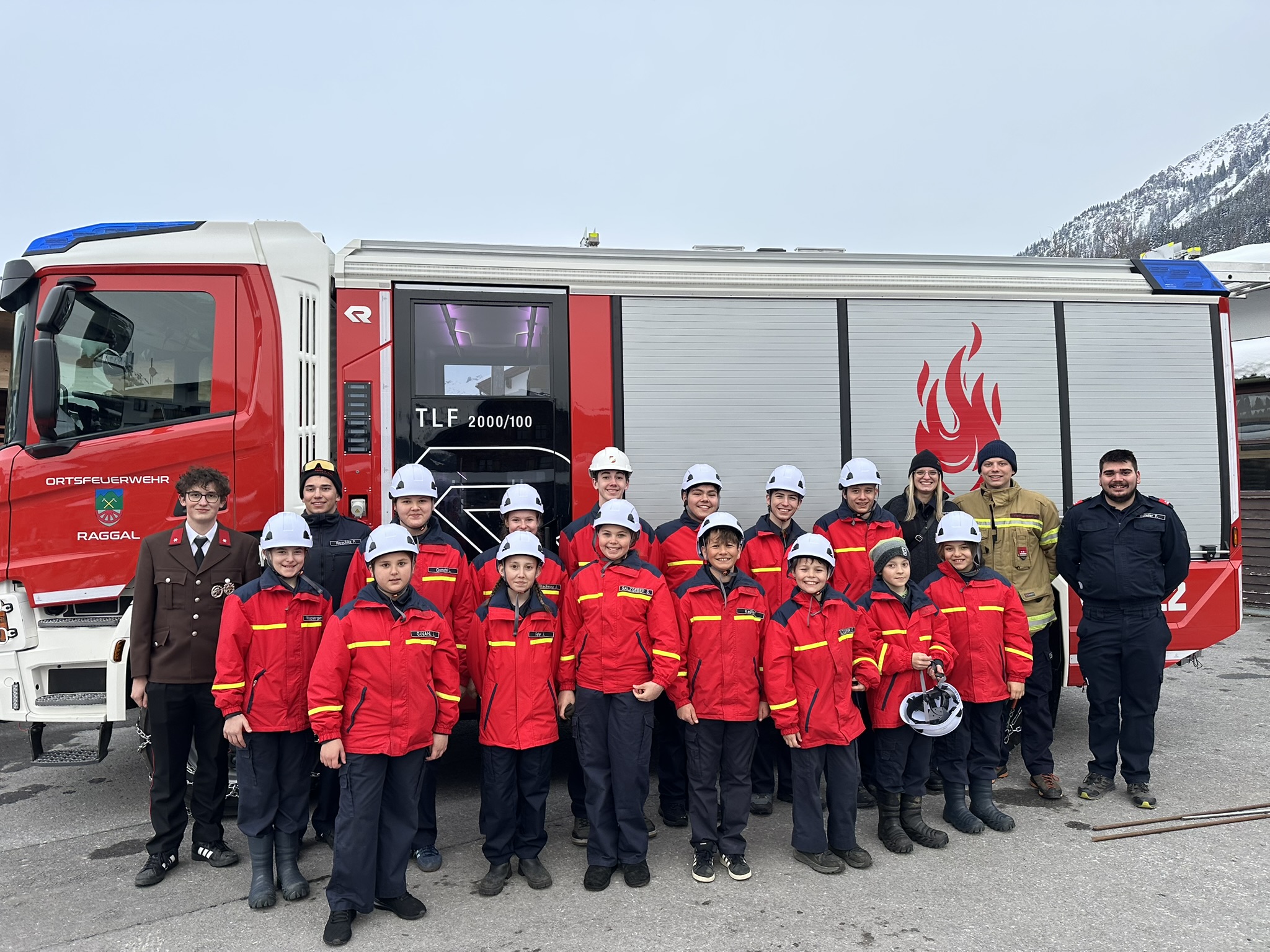 Feuerwehrjugend bei der Übung